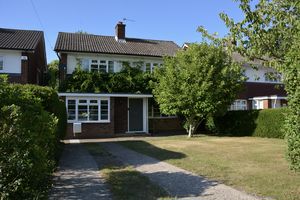 Seymour Close, East Molesey- click for photo gallery